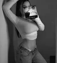 Hotty_Shellybttn