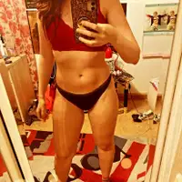 Lara273636
