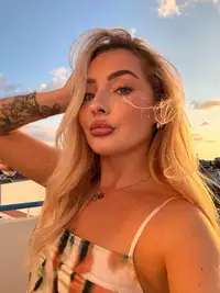 Valeria Luxx